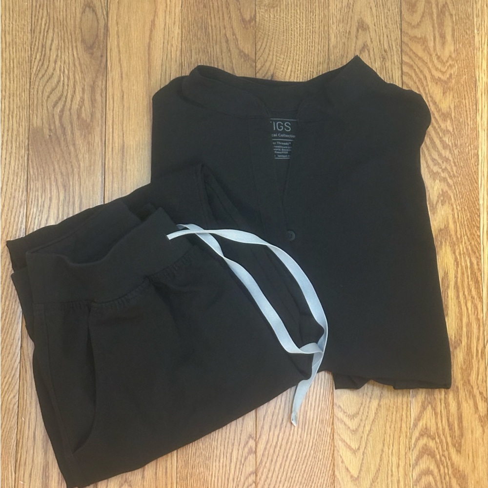Figs Scrub Set in Black Size Small